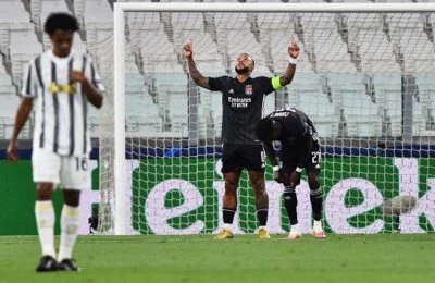 Barca is about to finish the cheap Depay case, MU deadlock Sancho regretted?